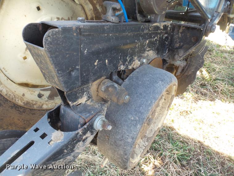 image for item DB0506 Kinze 2210 no-till planter