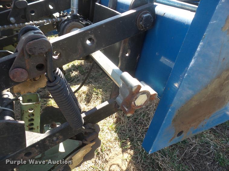 image for item DB0506 Kinze 2210 no-till planter