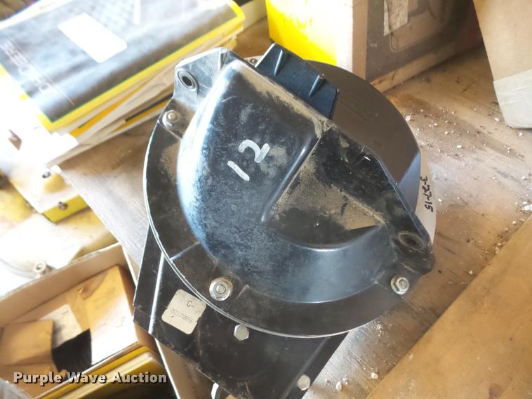 image for item DB0506 Kinze 2210 no-till planter