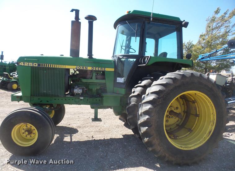 image for item DB0508 1985 John Deere 4250 tractor