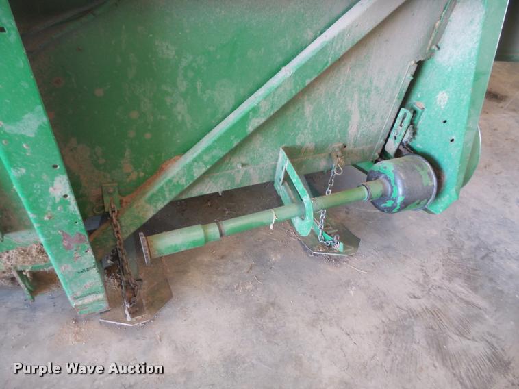 image for item DB0509 1995 John Deere 653A row crop head