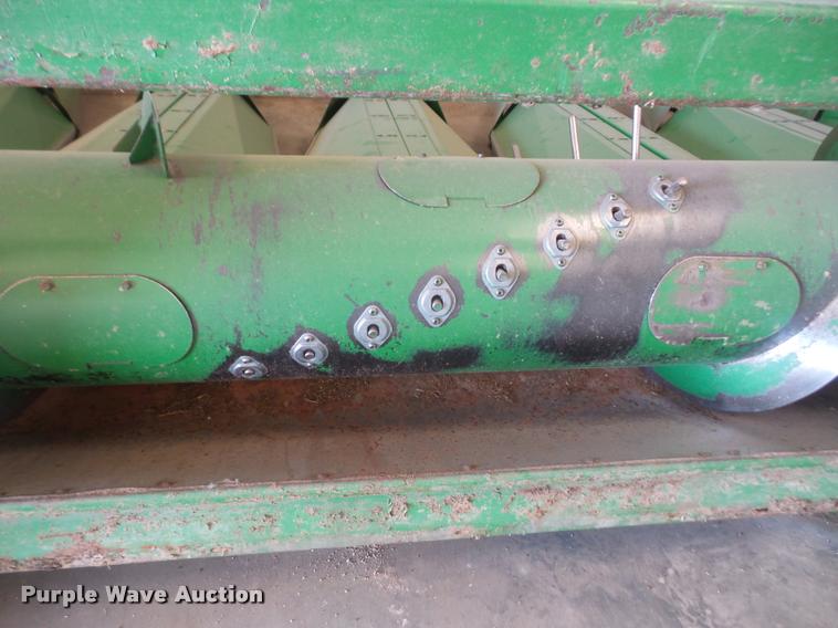 image for item DB0509 1995 John Deere 653A row crop head