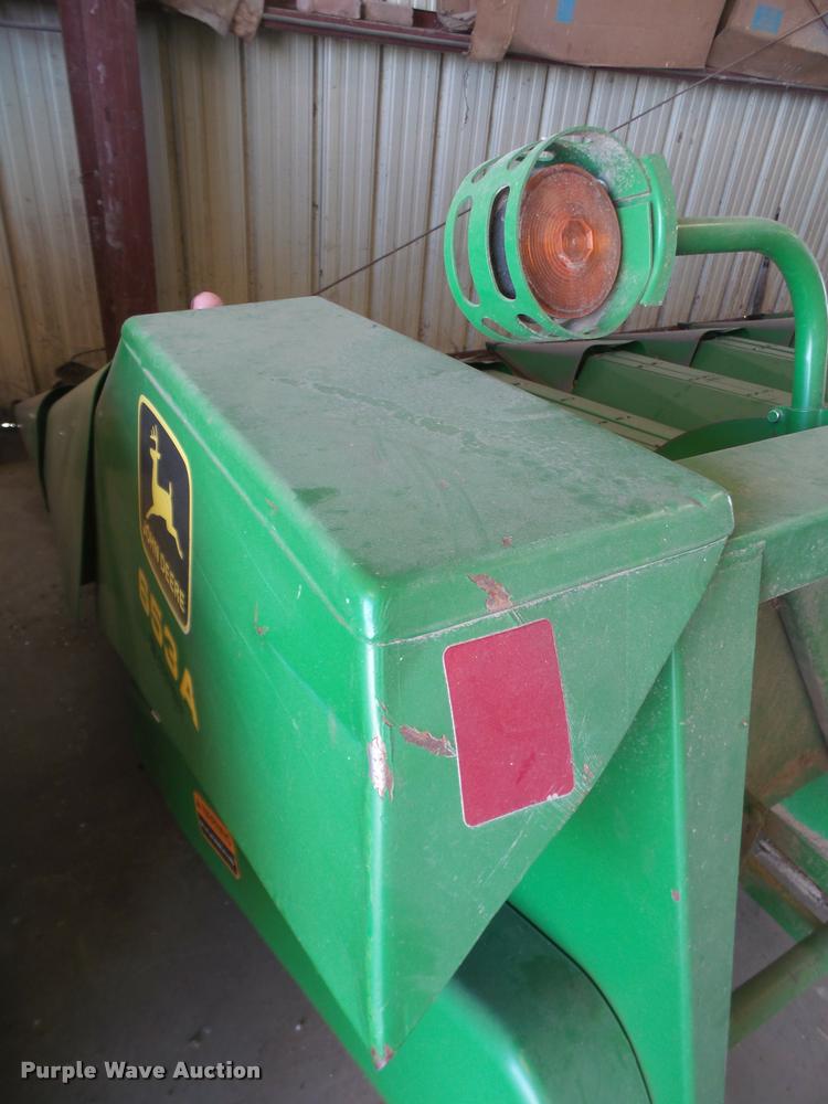 image for item DB0509 1995 John Deere 653A row crop head