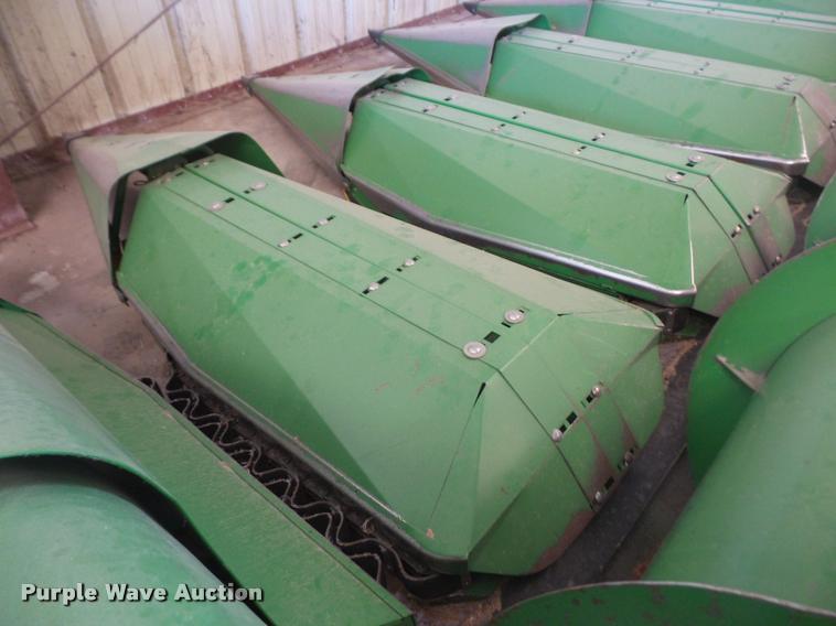 image for item DB0509 1995 John Deere 653A row crop head