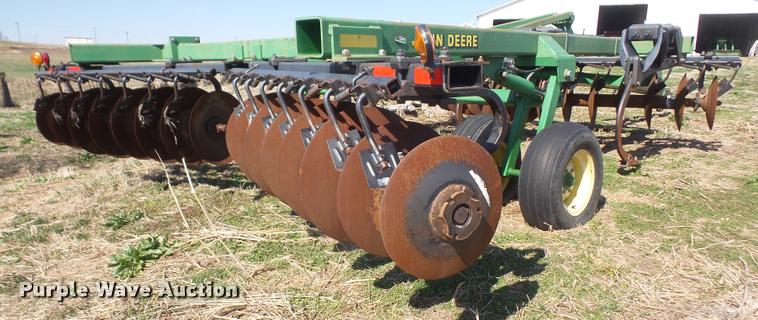 image for item DB0512 John Deere 510 disk chisel