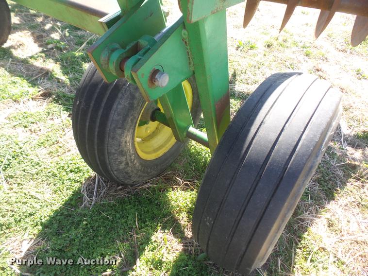 image for item DB0512 John Deere 510 disk chisel