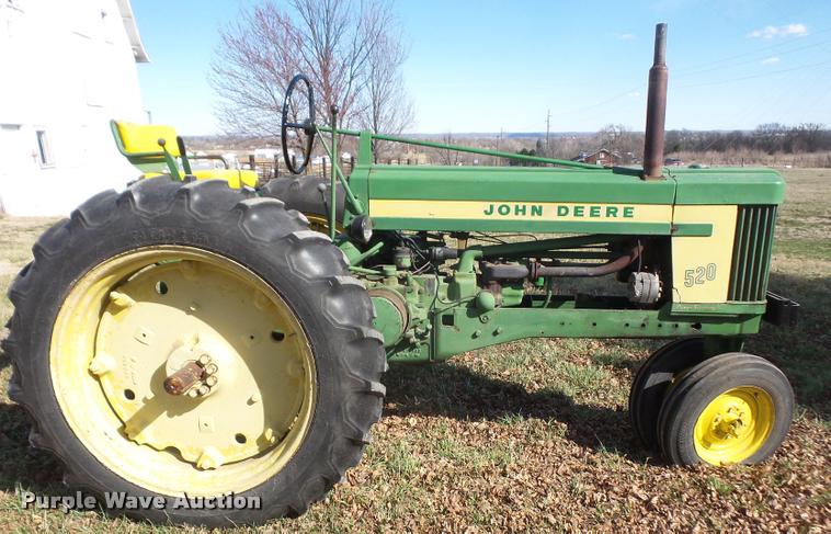 image for item DB0537 1957 John Deere 520 tractor