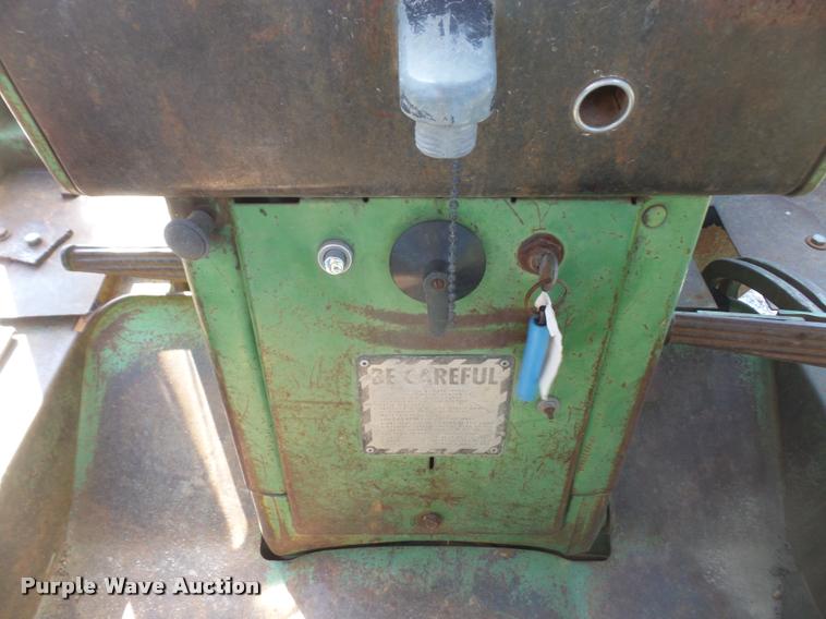 image for item DB0607 1968 John Deere 4020 tractor