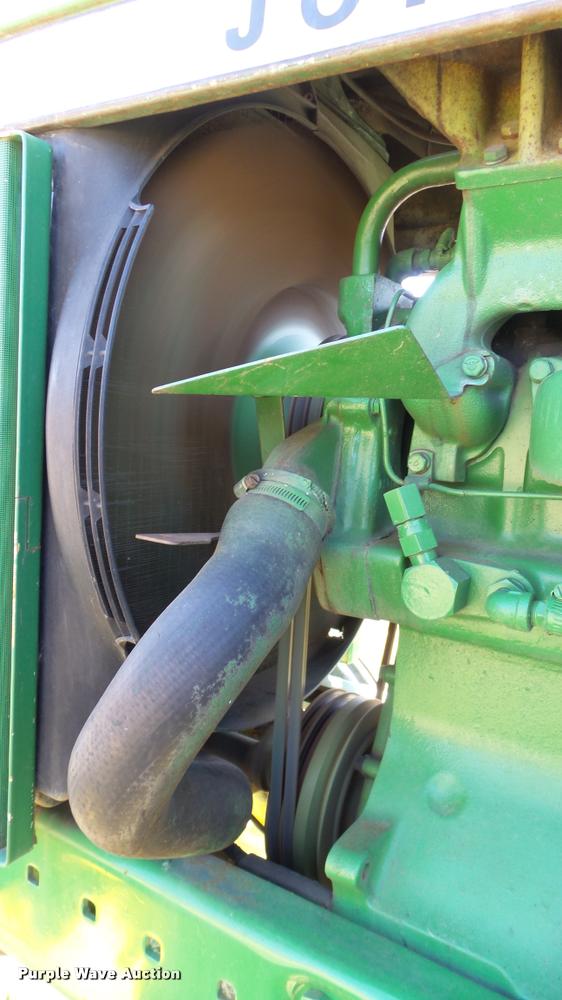 image for item DB0642 1975 John Deere 4430 tractor