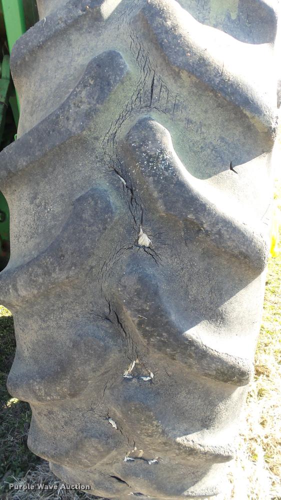 image for item DB0642 1975 John Deere 4430 tractor