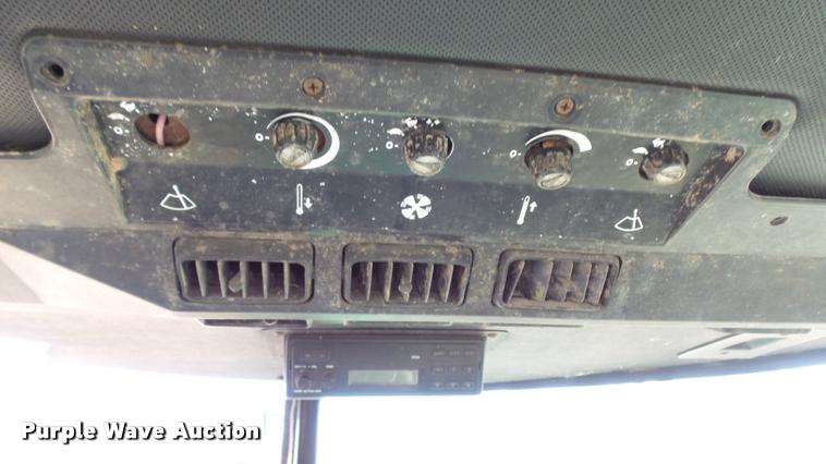 image for item DB0642 1975 John Deere 4430 tractor