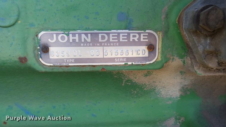 image for item DB0643 1982 John Deere 2940 tractor