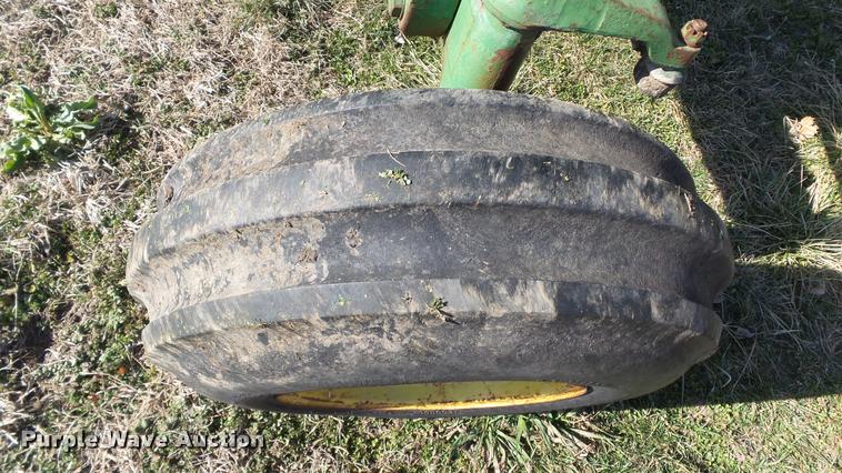 image for item DB0644 1973 John Deere 4430 tractor