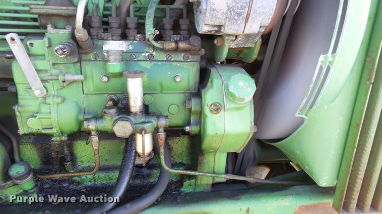 image for item DB0644 1973 John Deere 4430 tractor