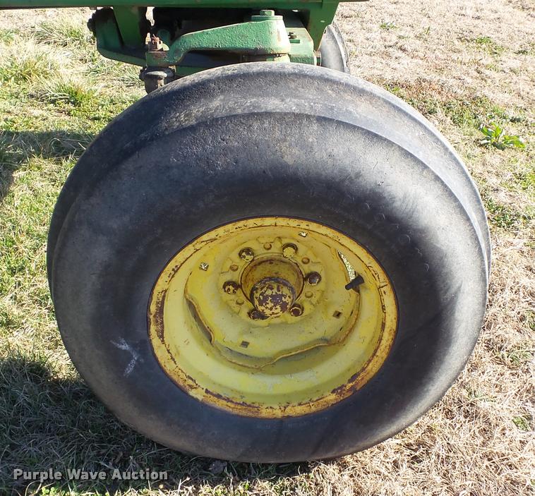 image for item DB0644 1973 John Deere 4430 tractor