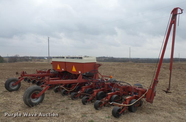 image for item DB0650 Case IH 955 planter