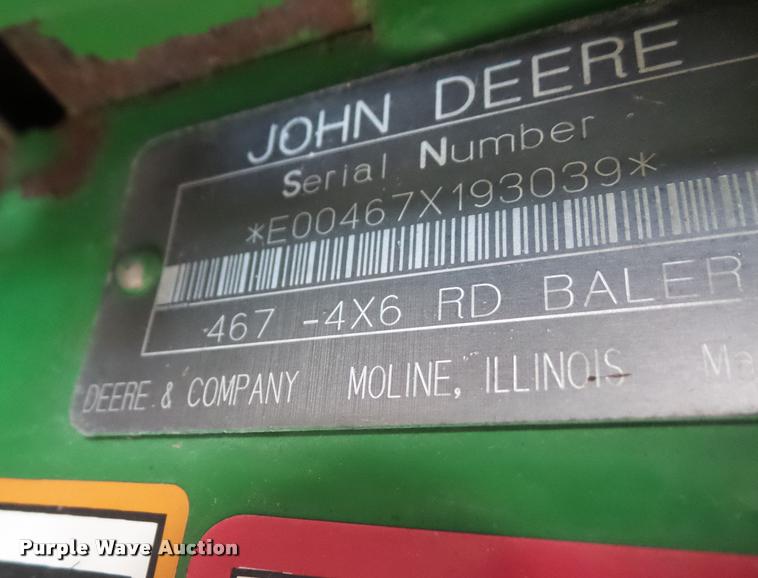 image for item DB0678 2003 John Deere 467 round baler