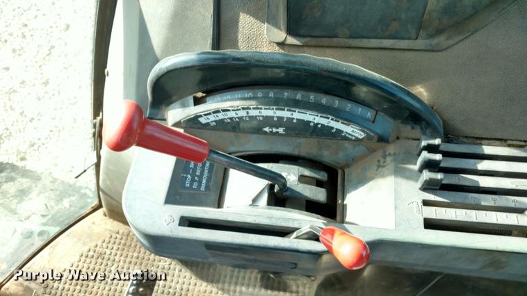 image for item DB0858 1989 John Deere 4955 MFWD tractor