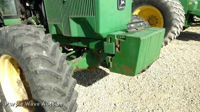 image for item DB0858 1989 John Deere 4955 MFWD tractor