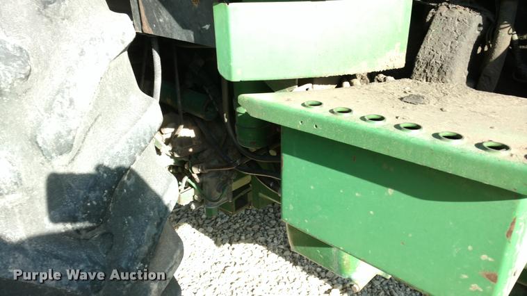 image for item DB0858 1989 John Deere 4955 MFWD tractor