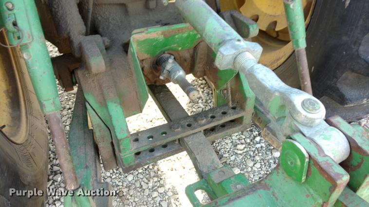 image for item DB0858 1989 John Deere 4955 MFWD tractor