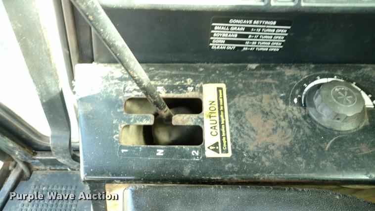 image for item DB0860 1979 John Deere 7720 RWA combine