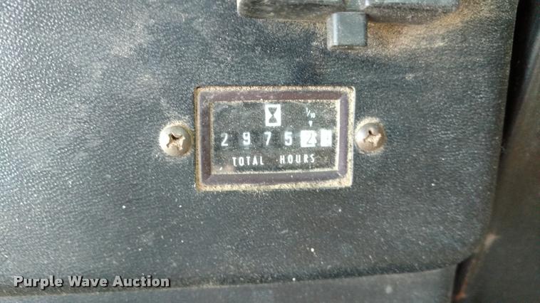 image for item DB0860 1979 John Deere 7720 RWA combine