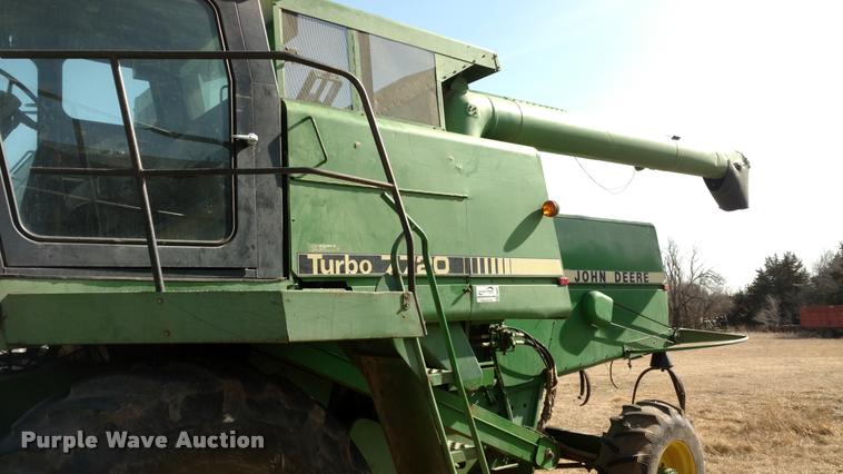 image for item DB0860 1979 John Deere 7720 RWA combine