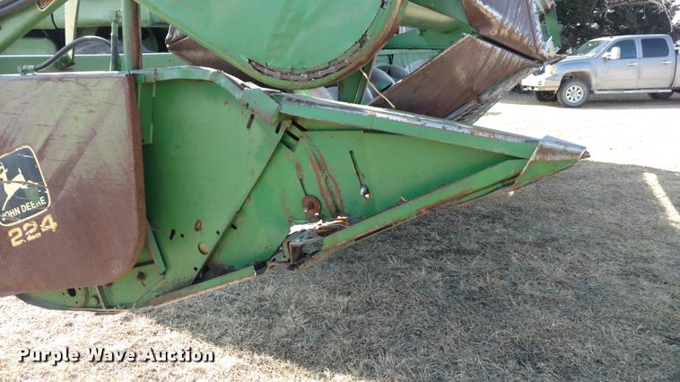 image for item DB0860 1979 John Deere 7720 RWA combine