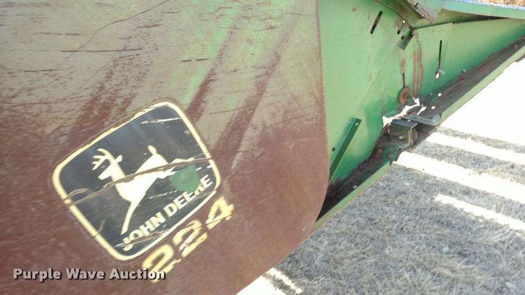 image for item DB0860 1979 John Deere 7720 RWA combine