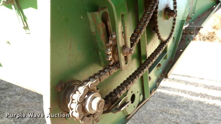 image for item DB0860 1979 John Deere 7720 RWA combine
