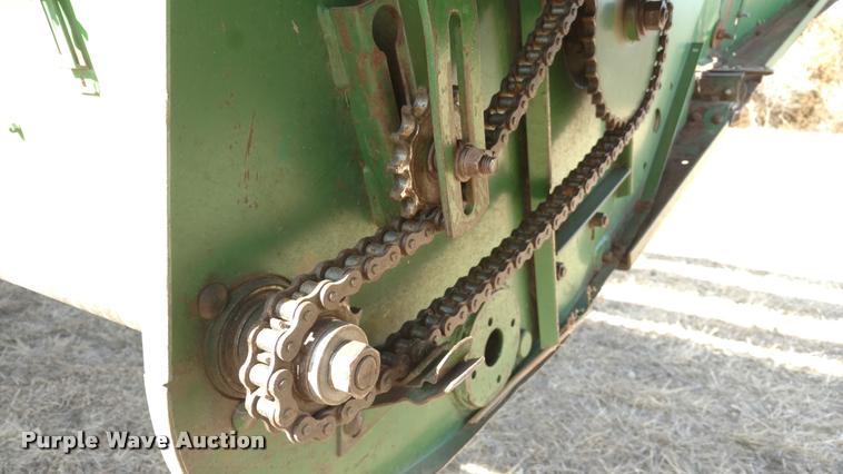 image for item DB0860 1979 John Deere 7720 RWA combine