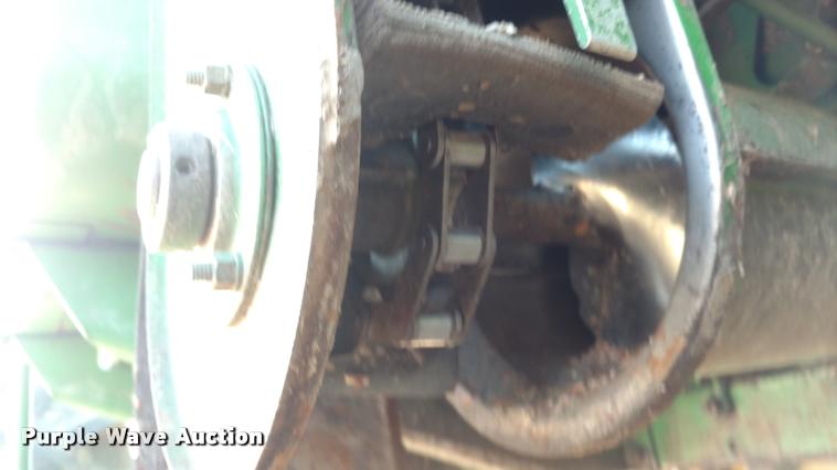 image for item DB0860 1979 John Deere 7720 RWA combine