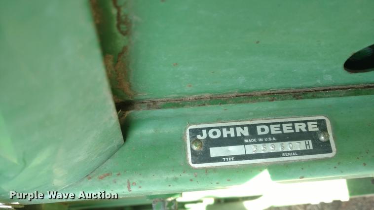 image for item DB0860 1979 John Deere 7720 RWA combine