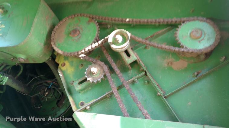 image for item DB0860 1979 John Deere 7720 RWA combine