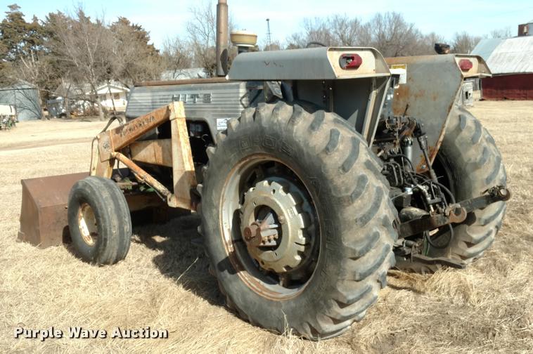 image for item DB0861 1978 White 2-105 tractor