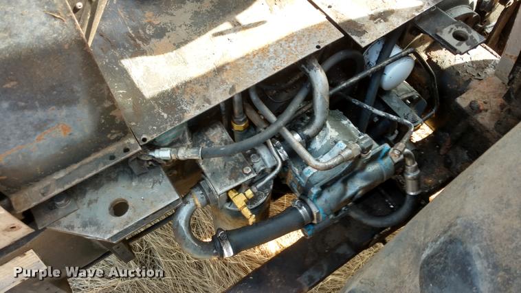 image for item DB0861 1978 White 2-105 tractor