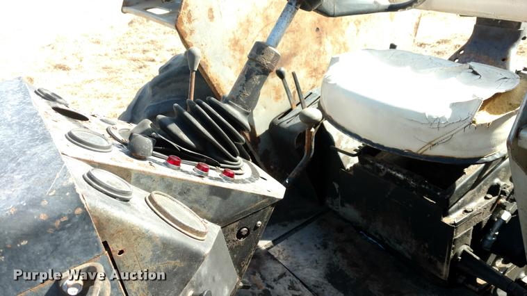 image for item DB0861 1978 White 2-105 tractor