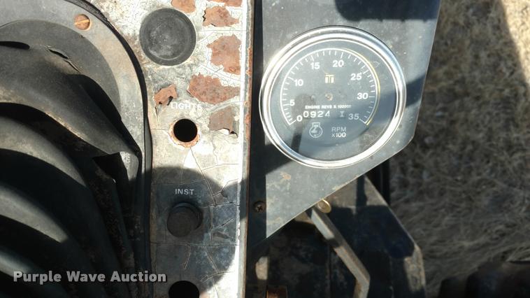 image for item DB0861 1978 White 2-105 tractor