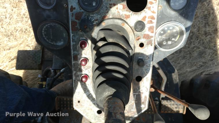 image for item DB0861 1978 White 2-105 tractor
