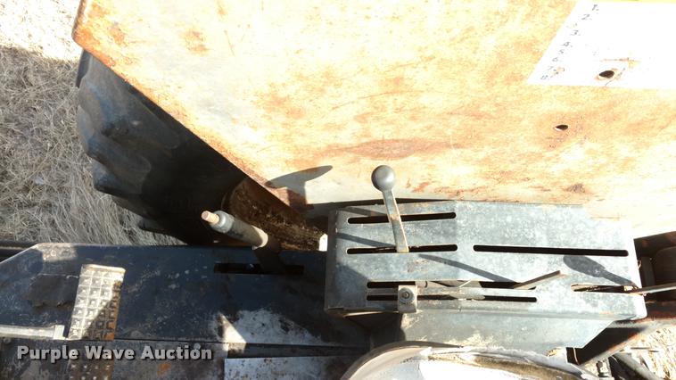 image for item DB0861 1978 White 2-105 tractor