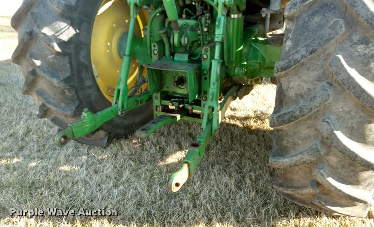 image for item DB0882 2010 John Deere 7130 MFWD tractor