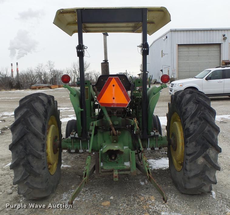image for item DB1277 John Deere 830 tractor
