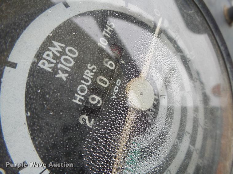 image for item DB1277 John Deere 830 tractor