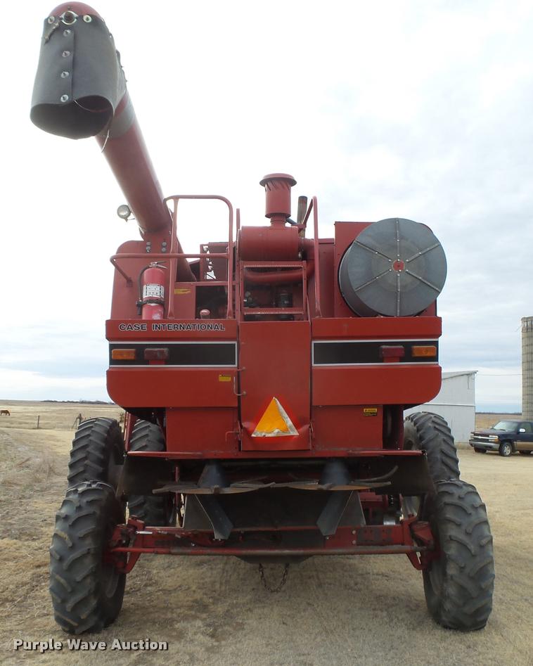 image for item DB1908 1992 Case IH 1680 Axial-Flow combine and head