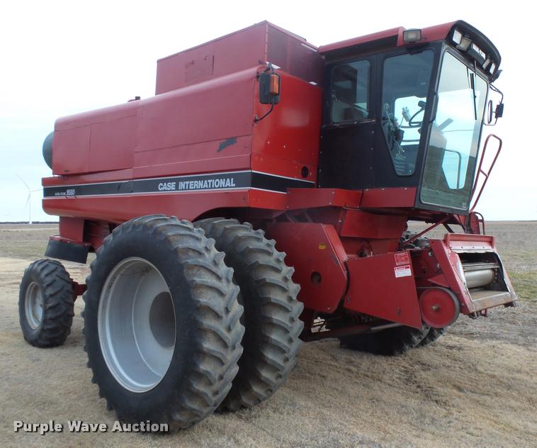 image for item DB1908 1992 Case IH 1680 Axial-Flow combine and head