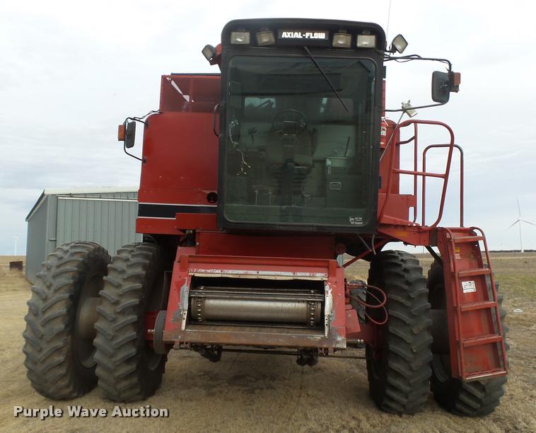 image for item DB1908 1992 Case IH 1680 Axial-Flow combine and head