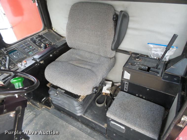 image for item DB1908 1992 Case IH 1680 Axial-Flow combine and head