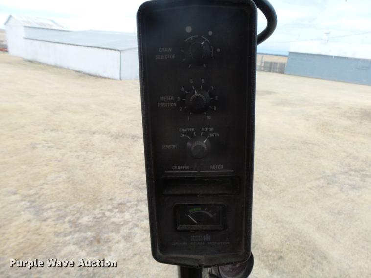 image for item DB1908 1992 Case IH 1680 Axial-Flow combine and head