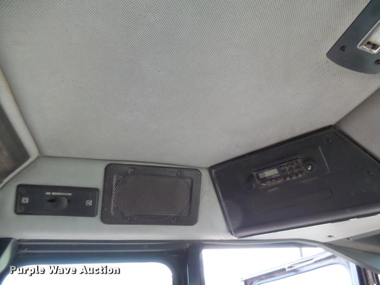 image for item DB1908 1992 Case IH 1680 Axial-Flow combine and head